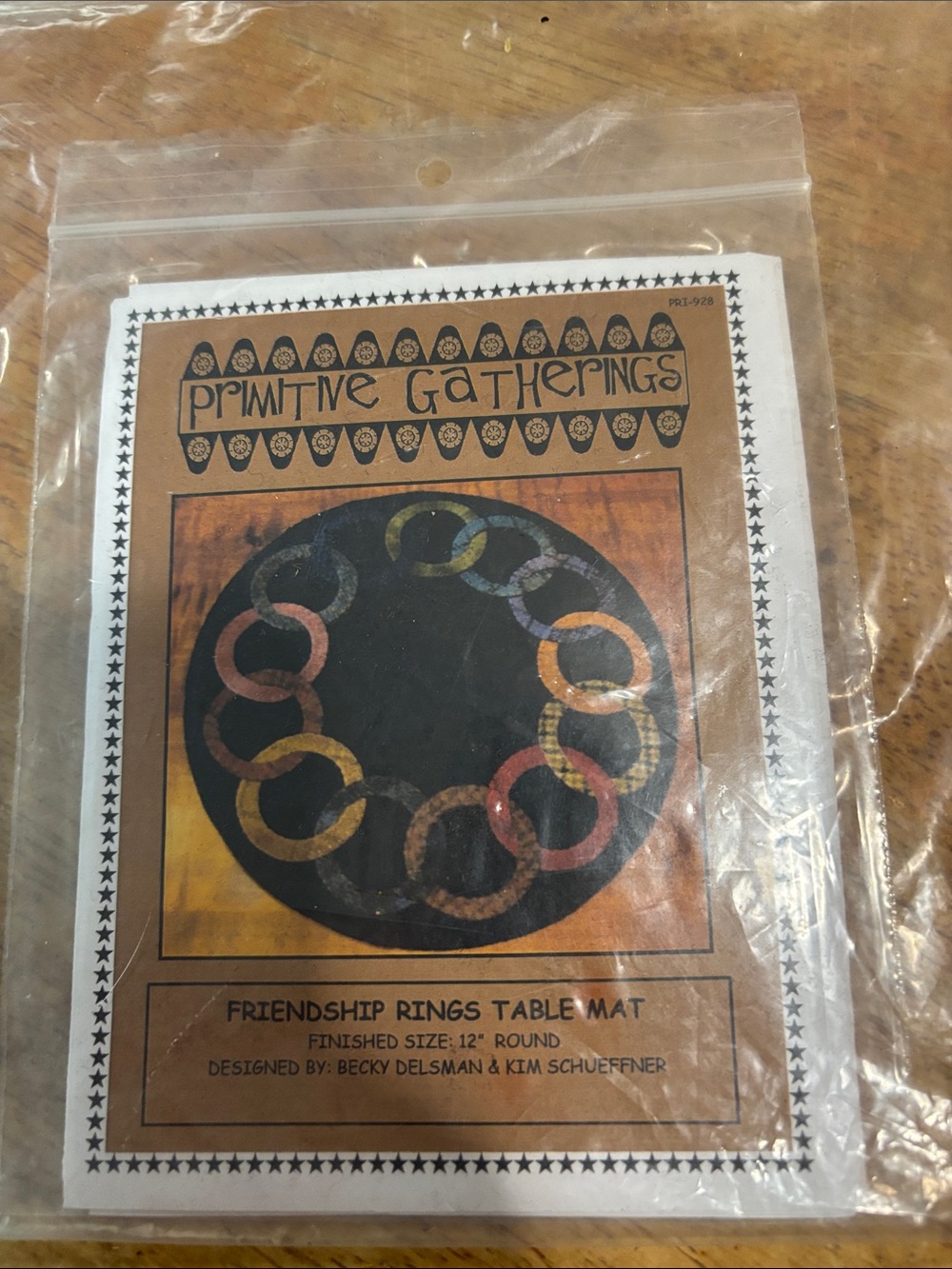 Primitive Gatherings Friendship Rings Table Mat Pattern - Multicolor